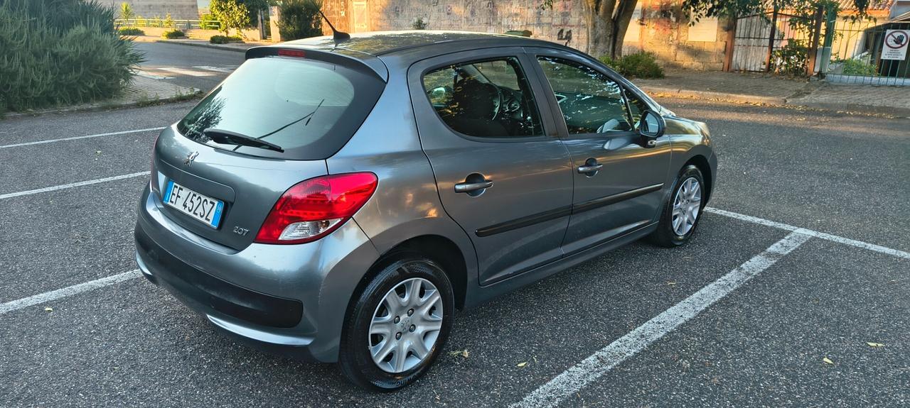 Peugeot 207 1.4 HDi 70CV 5p. Access
