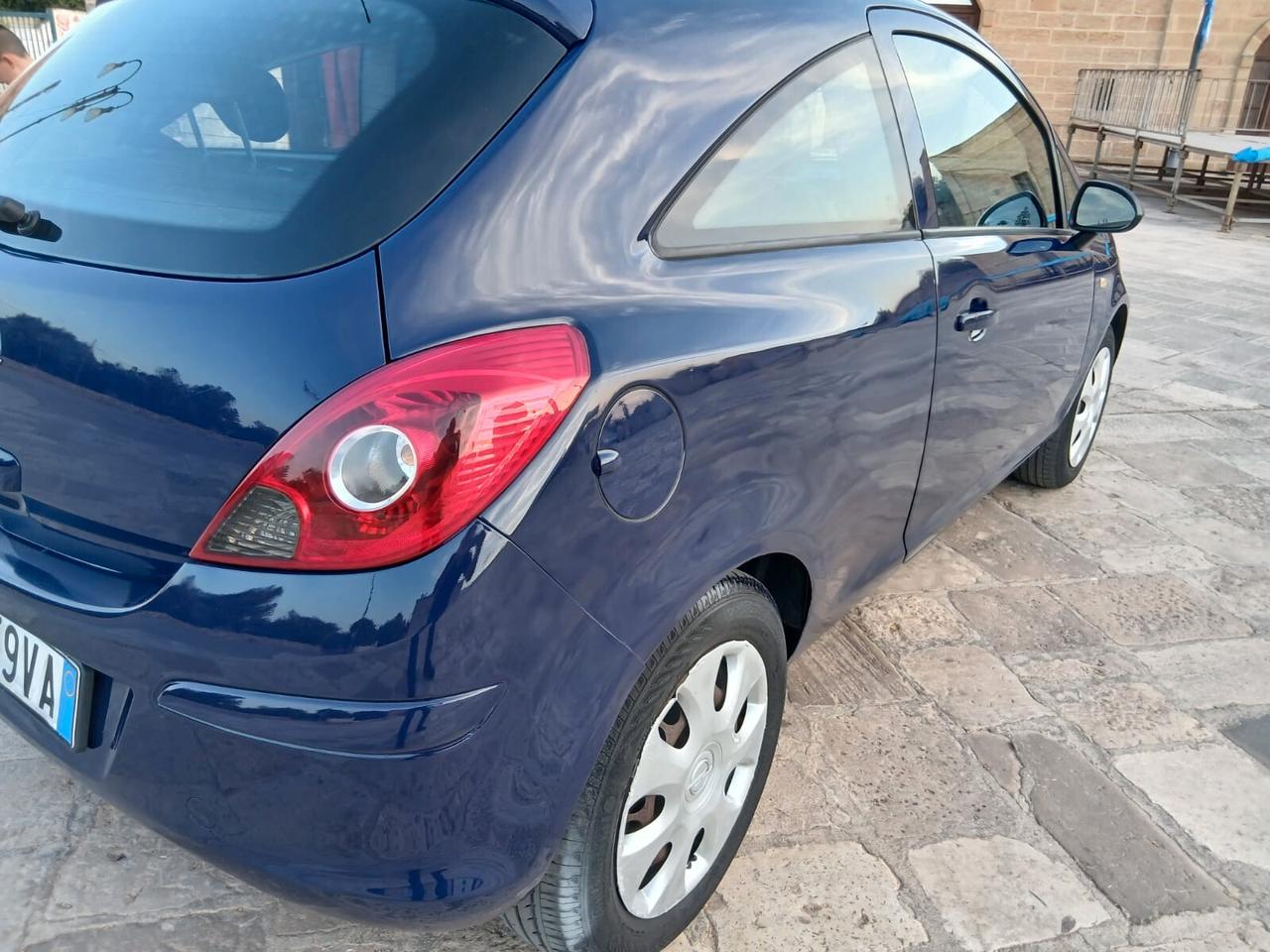 Opel Corsa 1.2 85CV 3 porte GPL-TECH Edition