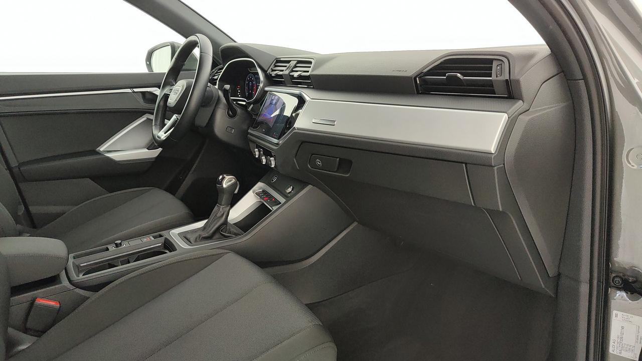 AUDI Q3 II 2018 - Q3 35 1.5 tfsi mhev S line edition s-tronic