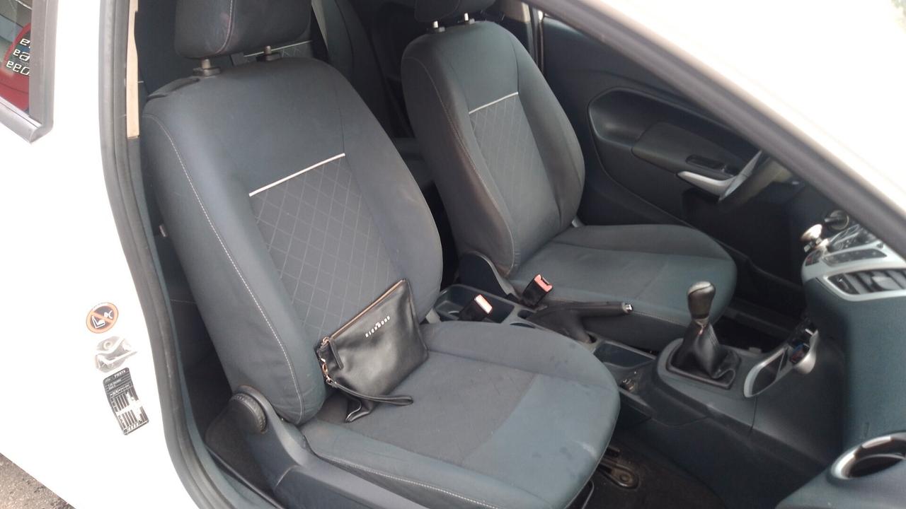 Ford Fiesta 1.2 60CV 3p. Tit. BZ GPL 2036 neop 13