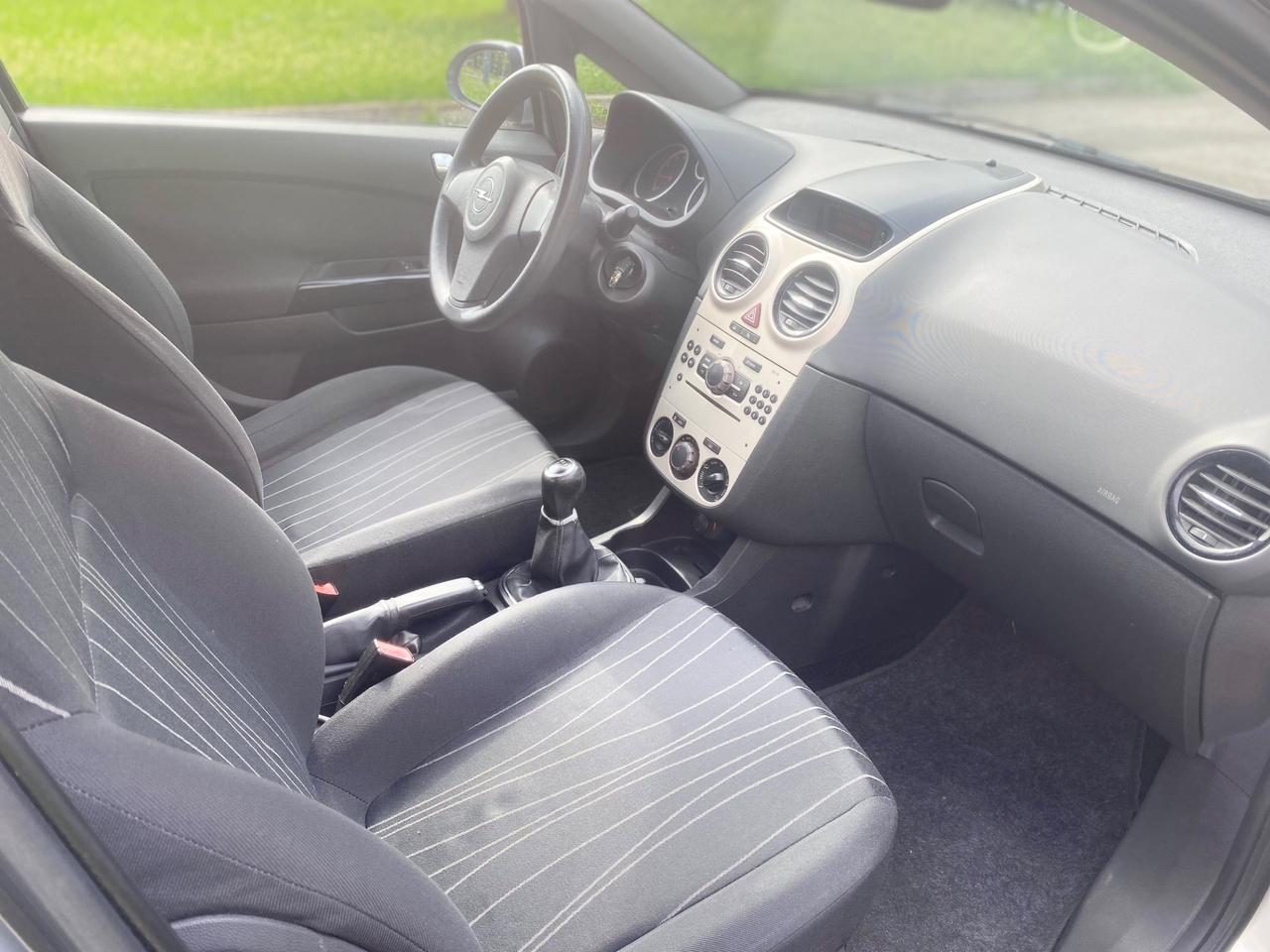 Opel Corsa 1.0 12V 5 porte Club