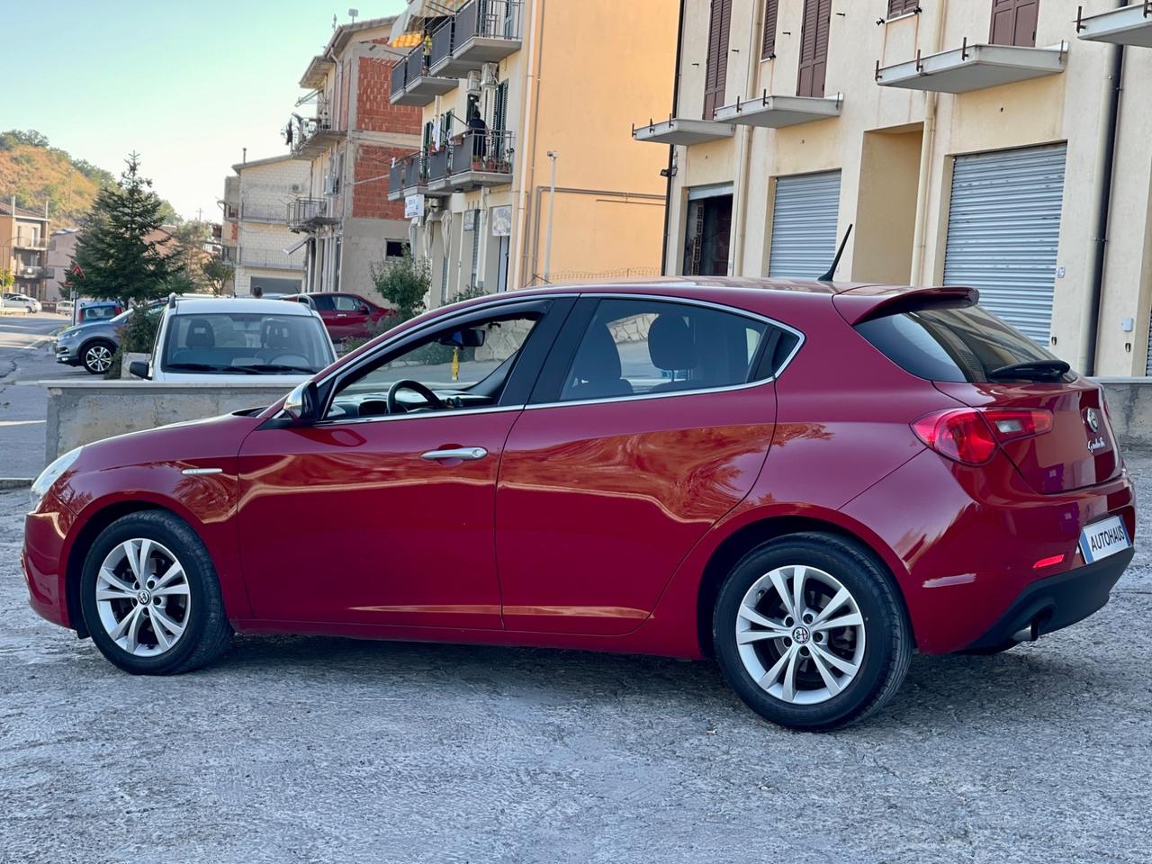 Alfa Romeo Giulietta 1.6 JTDm-2 105 CV Distinctive