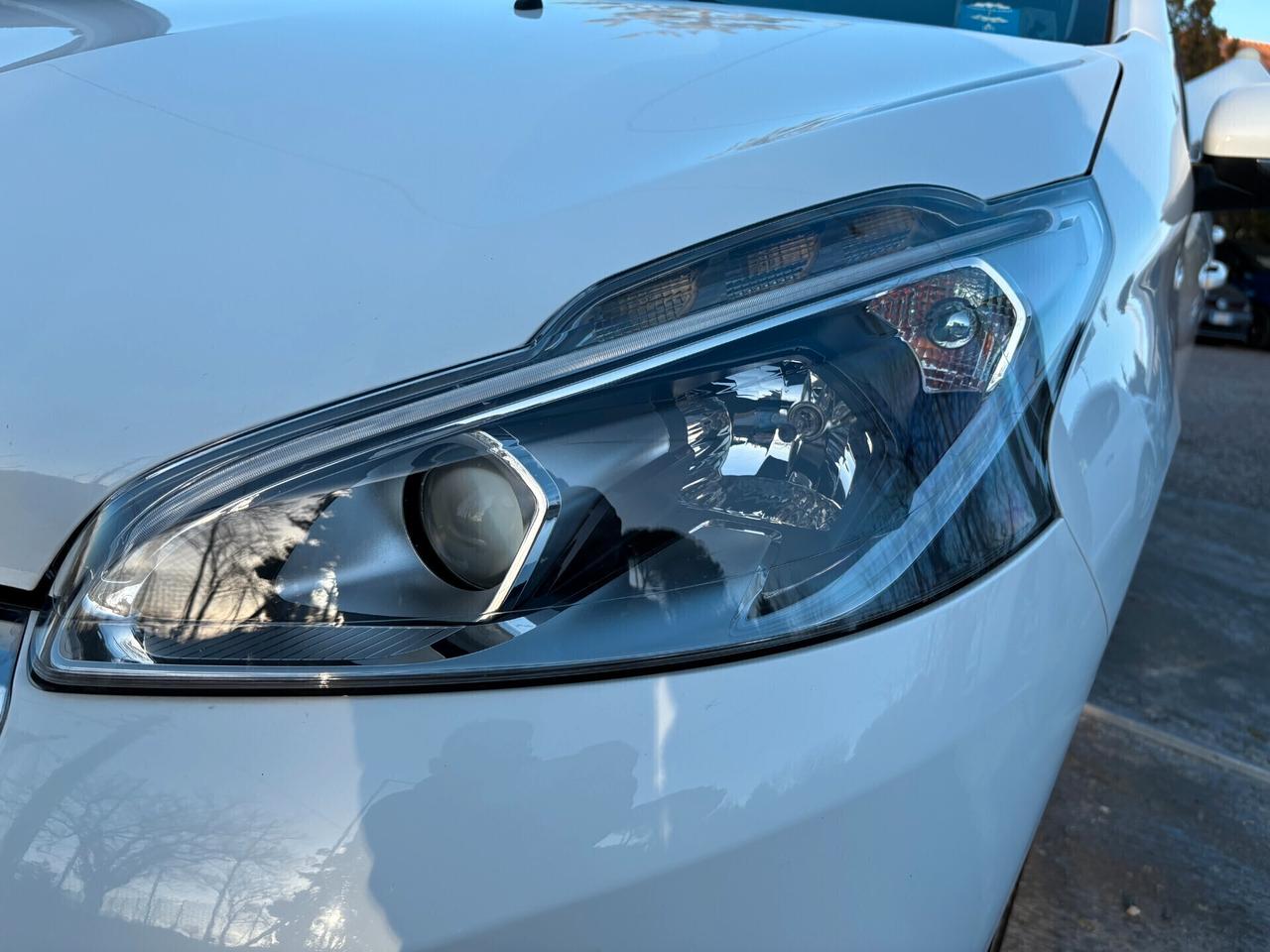 Peugeot 208 Allure