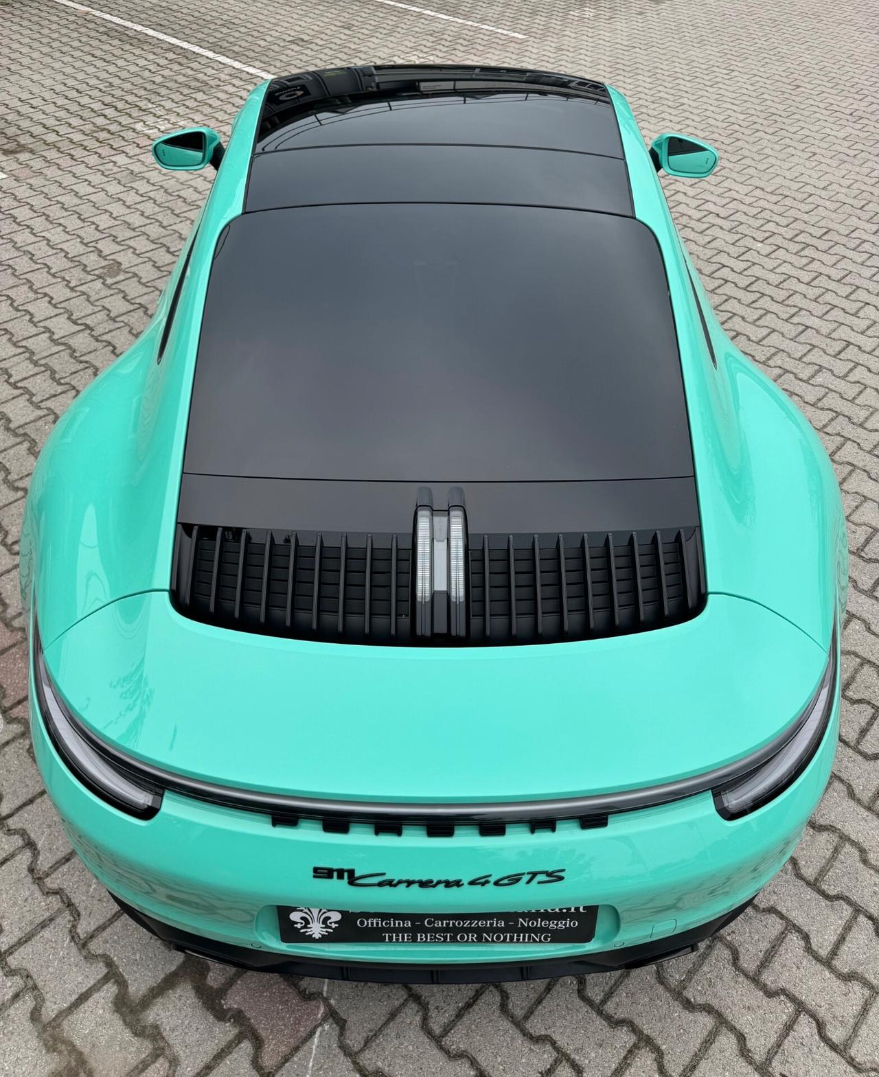 Porsche 911 Carrera 4 GTS