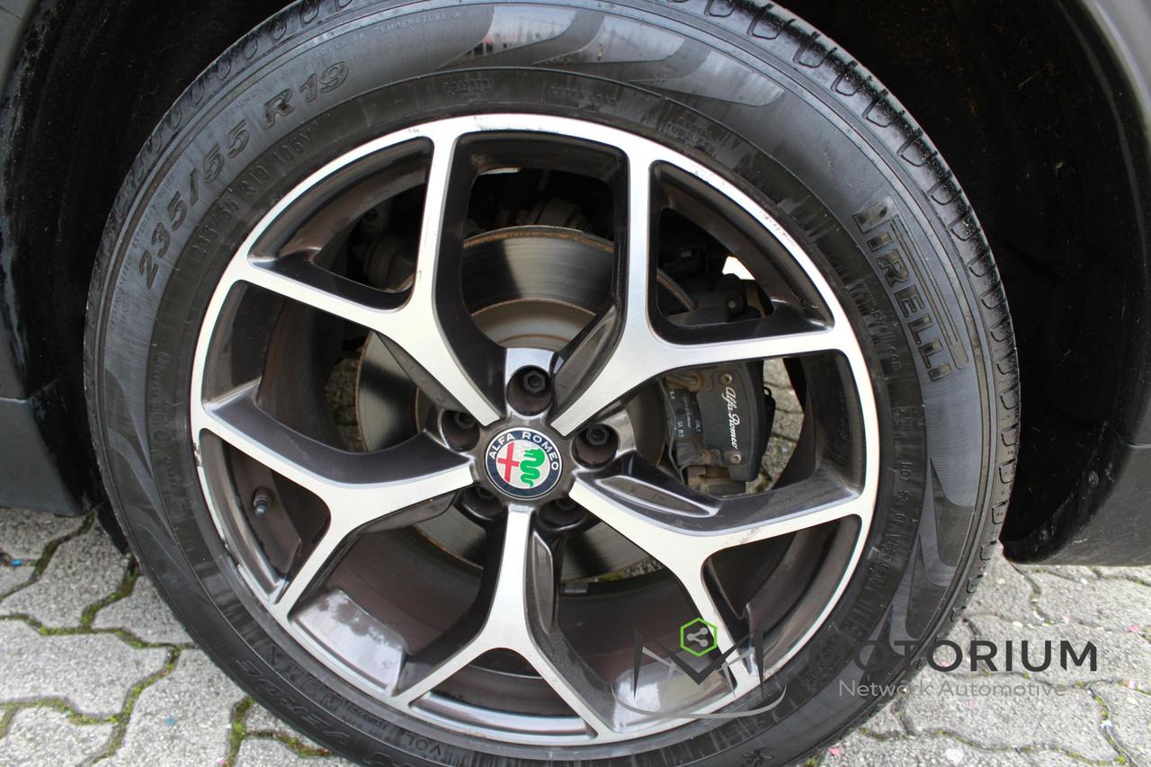 Alfa Romeo Stelvio 2.0 Turbo 200 CV AT8 Q4 Executive