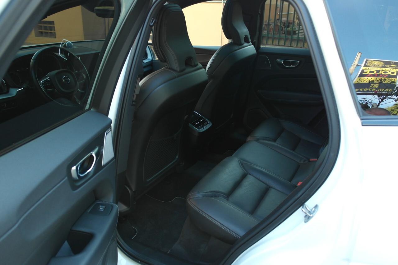 Volvo XC 60 B5 AWD Geartronic R-design