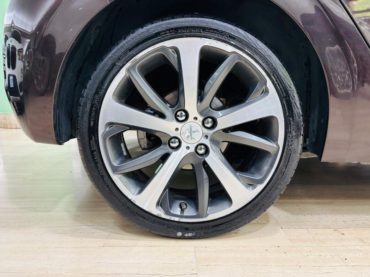 Peugeot 208 1.6 VTi 120 cv 5p. Allure Navi