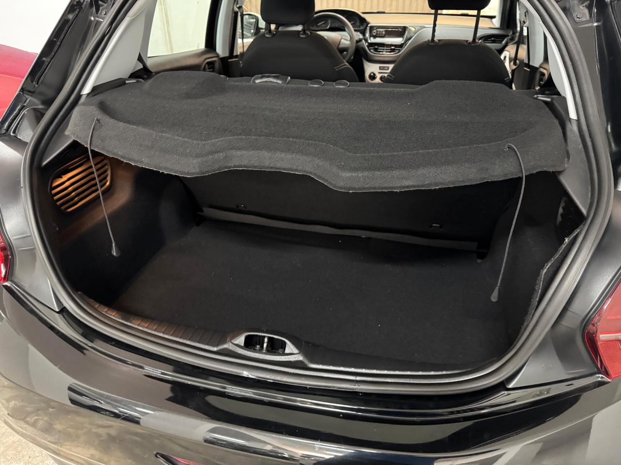 Peugeot 208 1.0 Like Neopatentati – Km Certificati – Garanzia 12 Mesi