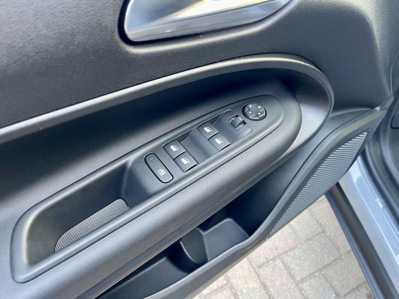 Jeep Avenger 1.2 turbo e-hybrid mhev Altitude fwd 110cv edct6 - KM0