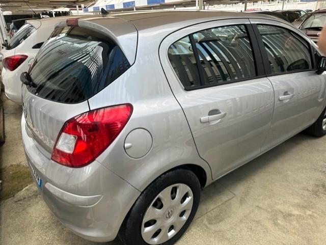 OPEL CORSA 12/2012