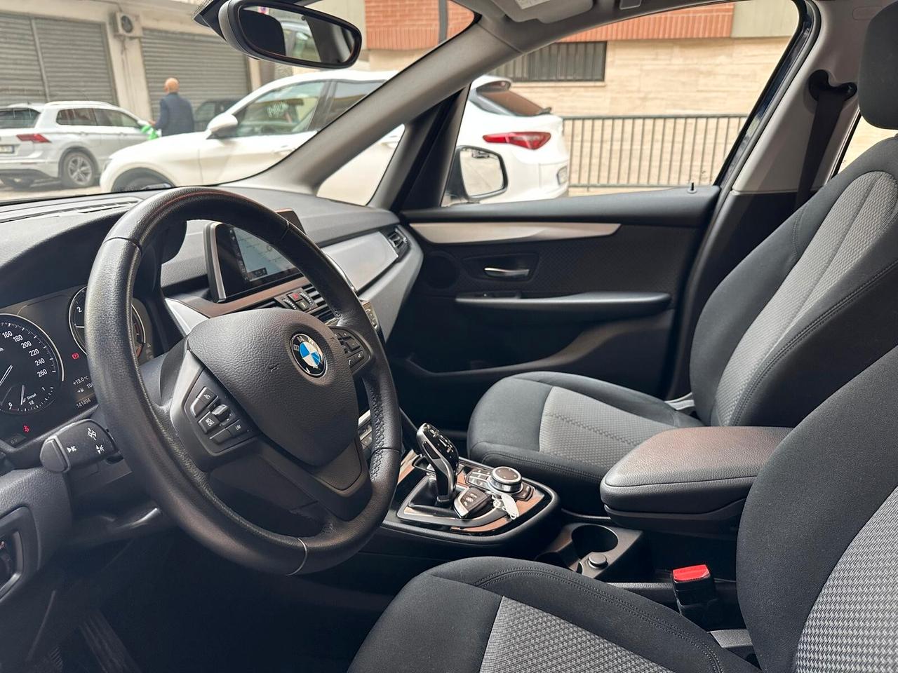 Bmw 216d Active Tourer autom. Advantage