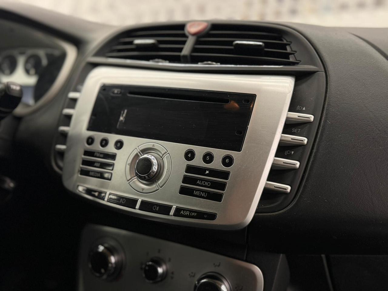 Lancia Delta 1.6 MJT DPF Silver