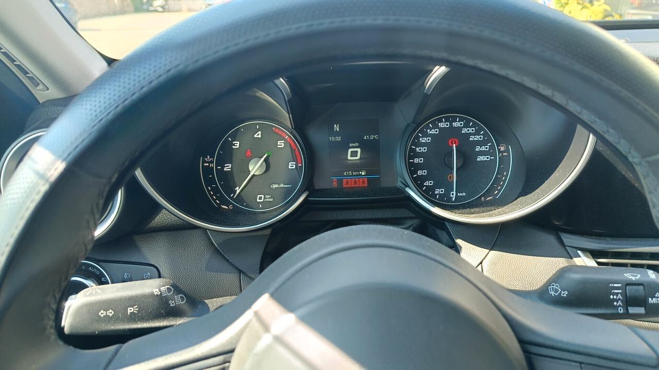 Alfa Romeo Giulia 2.2 Turbodiesel 160CV Business