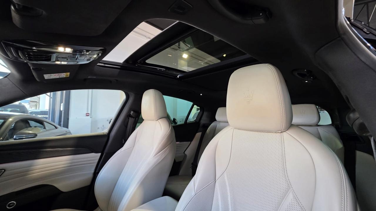 Maserati Grecale MHEV 330 CV AWD Modena