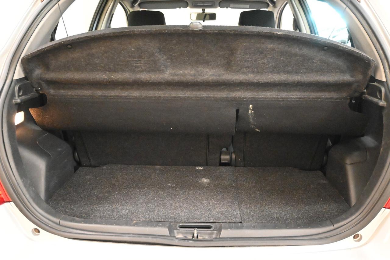 TOYOTA Yaris 2ª serie Yaris 1.0 5 porte Sol