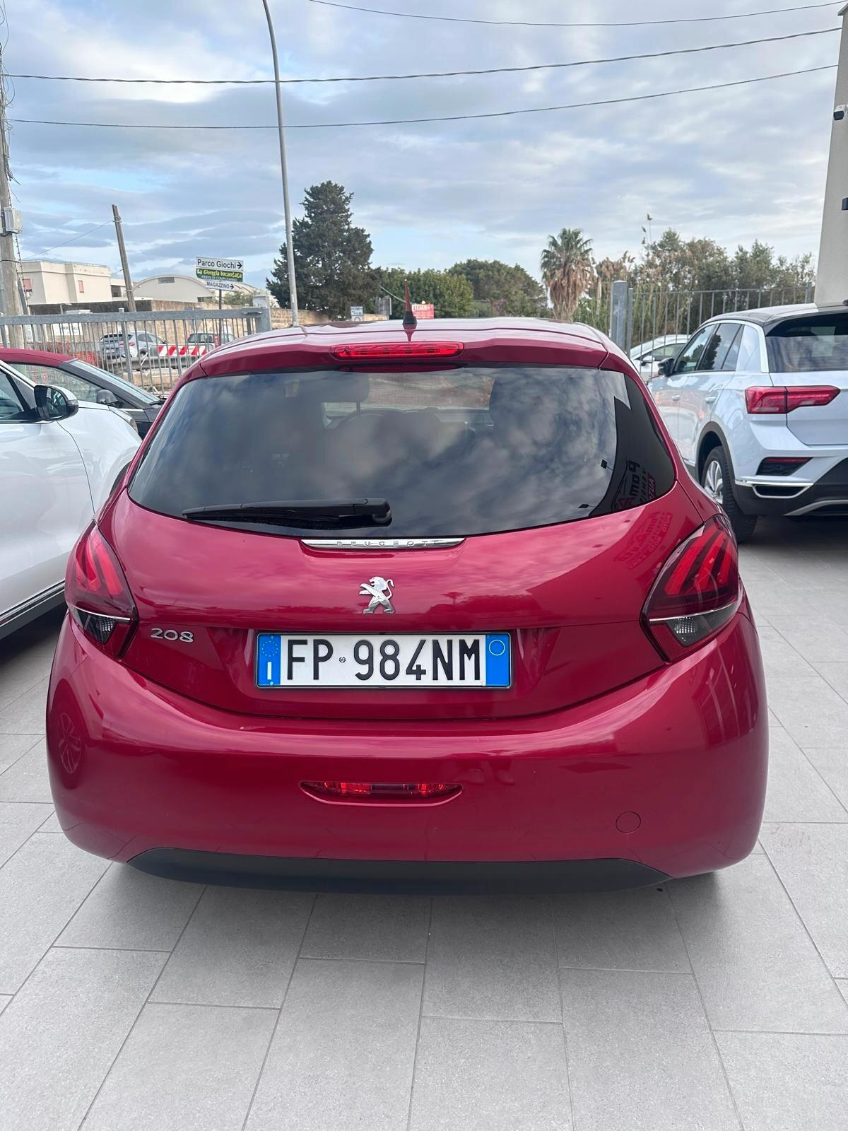 Peugeot 208 PureTech 82 5 porte Allure