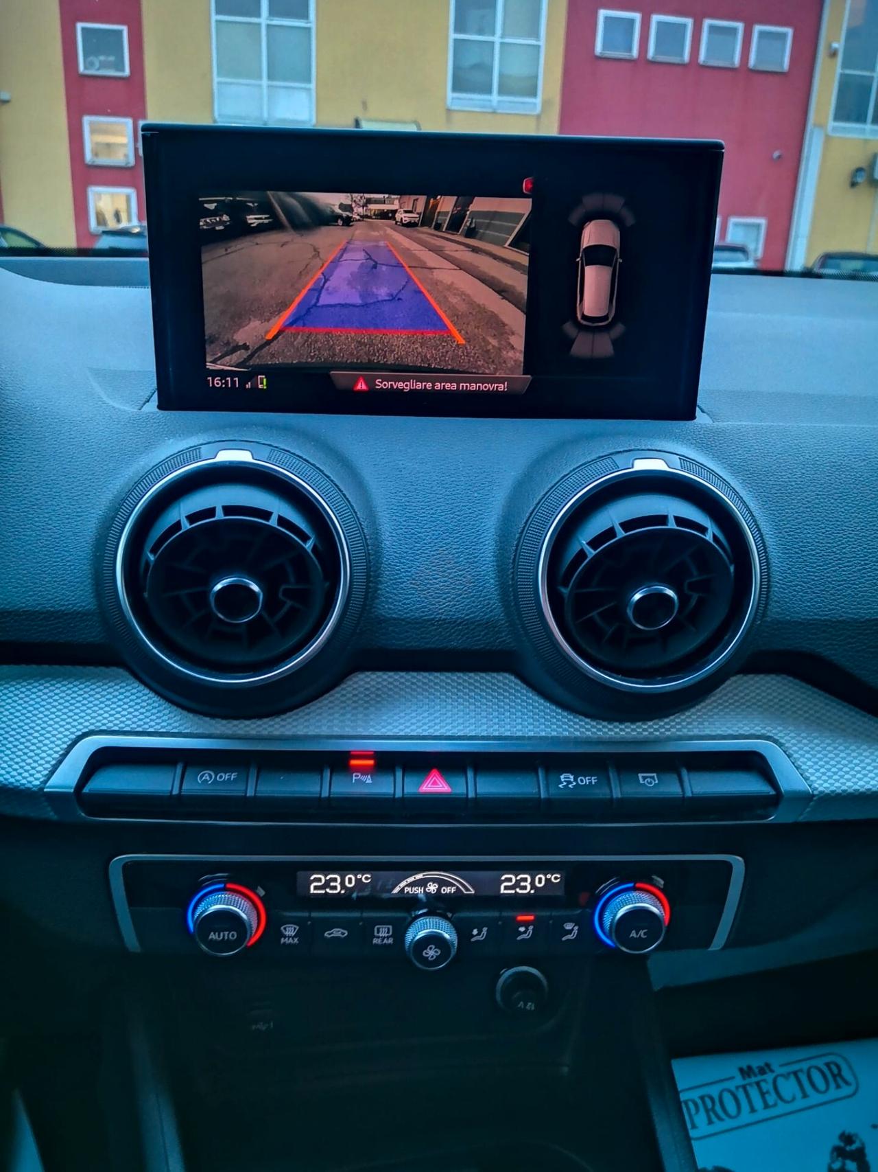 Audi Q2 30 TDI Business ***COCKPIT DISPLAY***KEYLESS***
