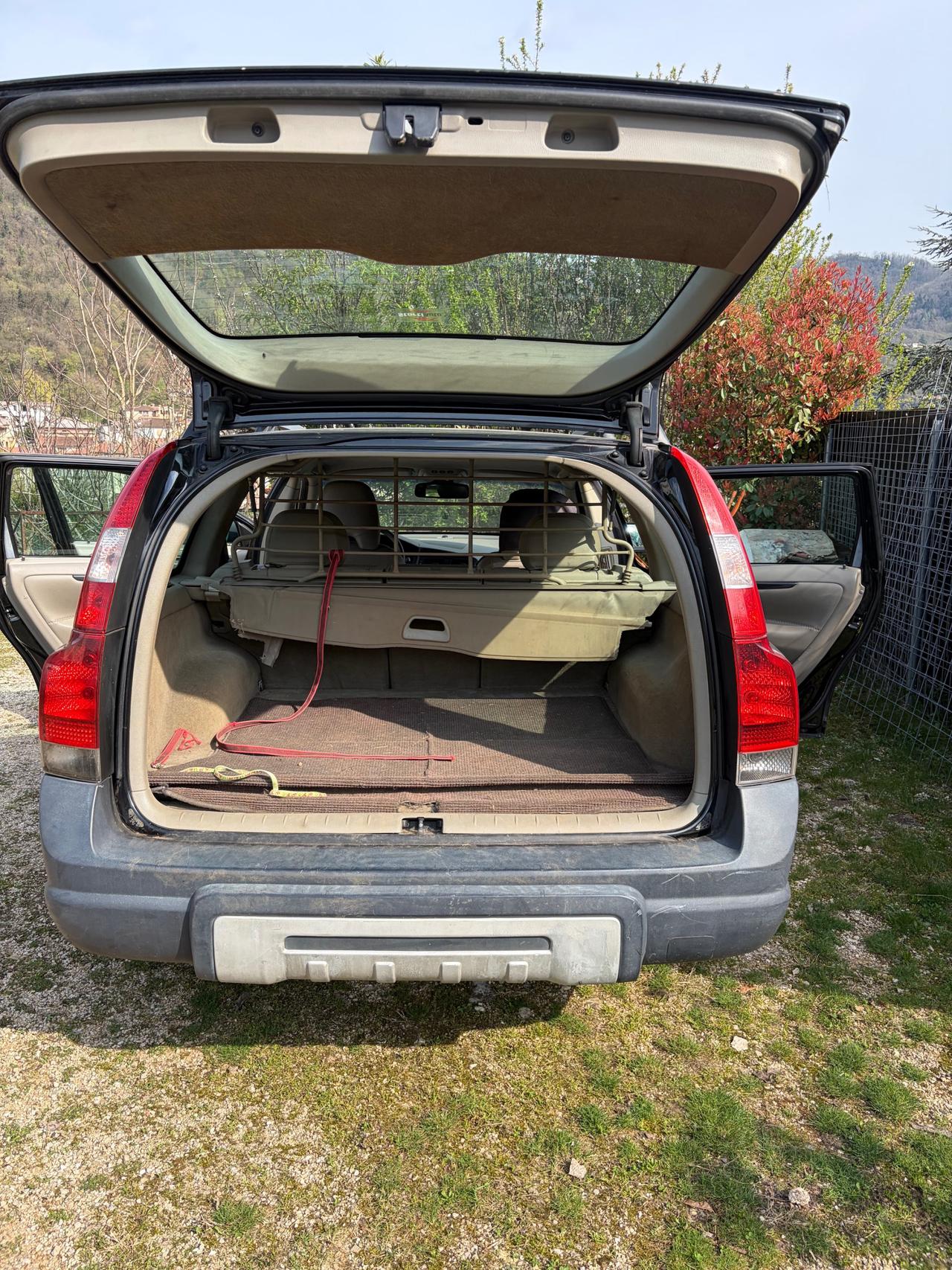 VOLVO XC70 2.4 D5 20V (163CV) cat AWD aut. cross country