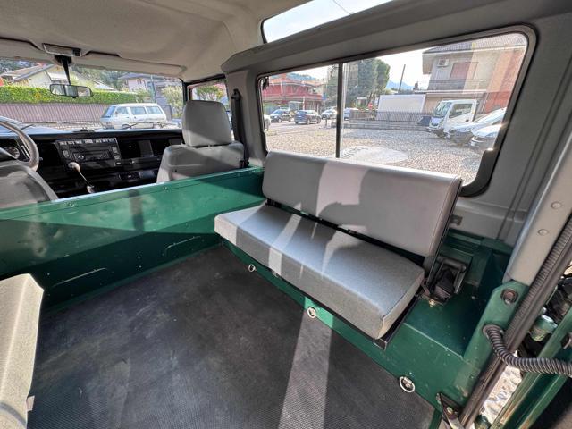 LAND ROVER Defender 90 2.5 Td5 Station Wagon E