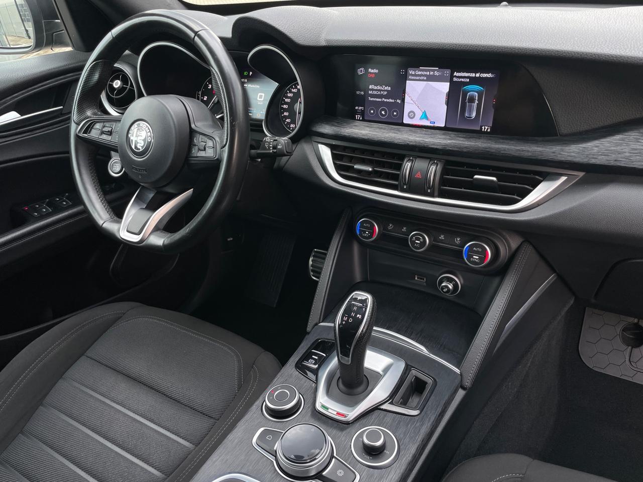Alfa Romeo Stelvio 2.2 Turbodiesel 160 CV AT8 RWD Veloce