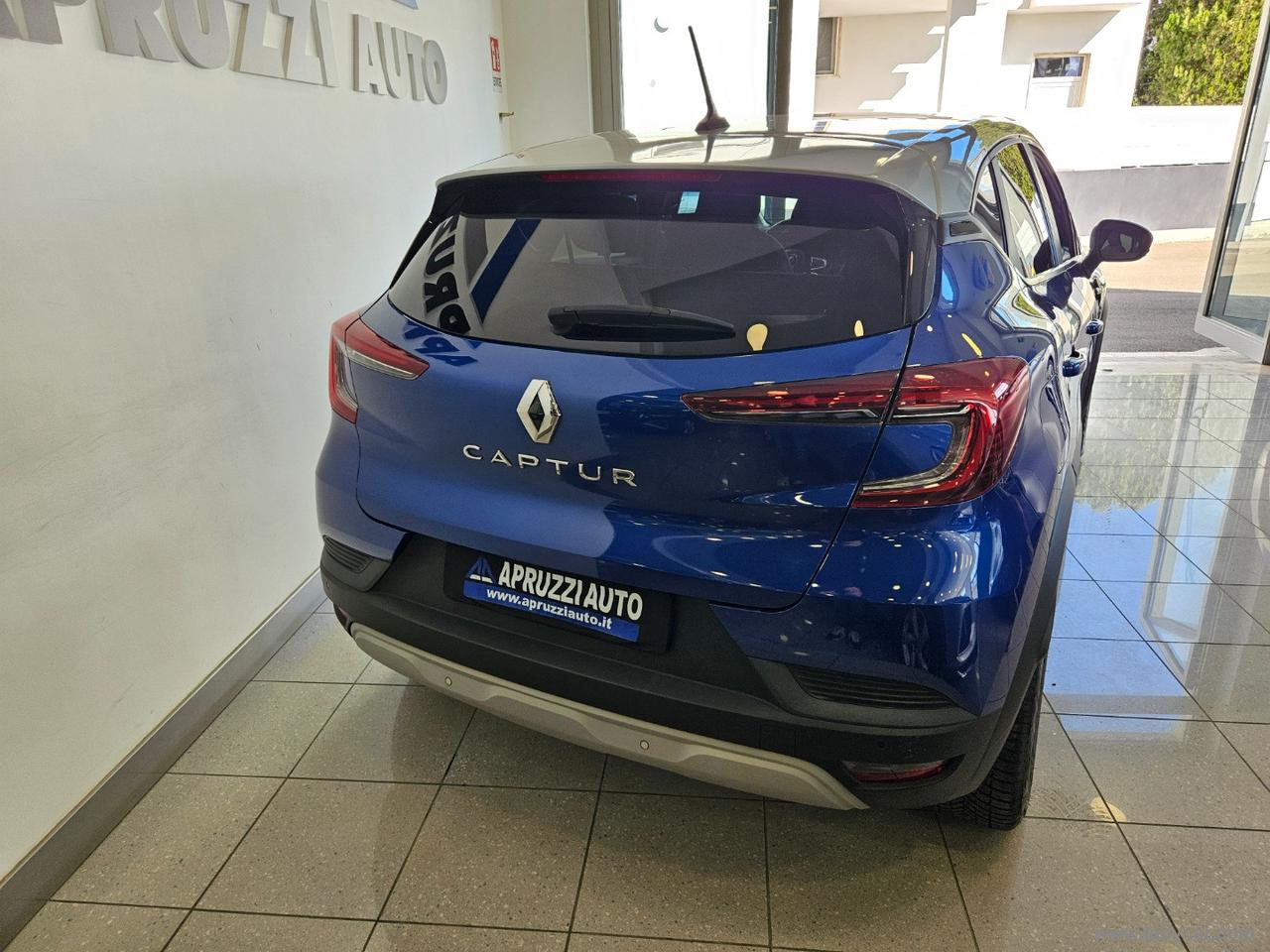 RENAULT Captur TCe 140 CV Intens