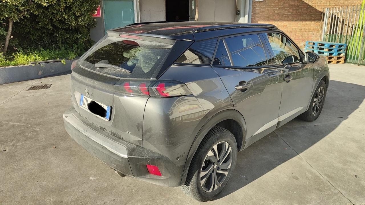 Peugeot 2008 BlueHDi 130 EAT8 GT