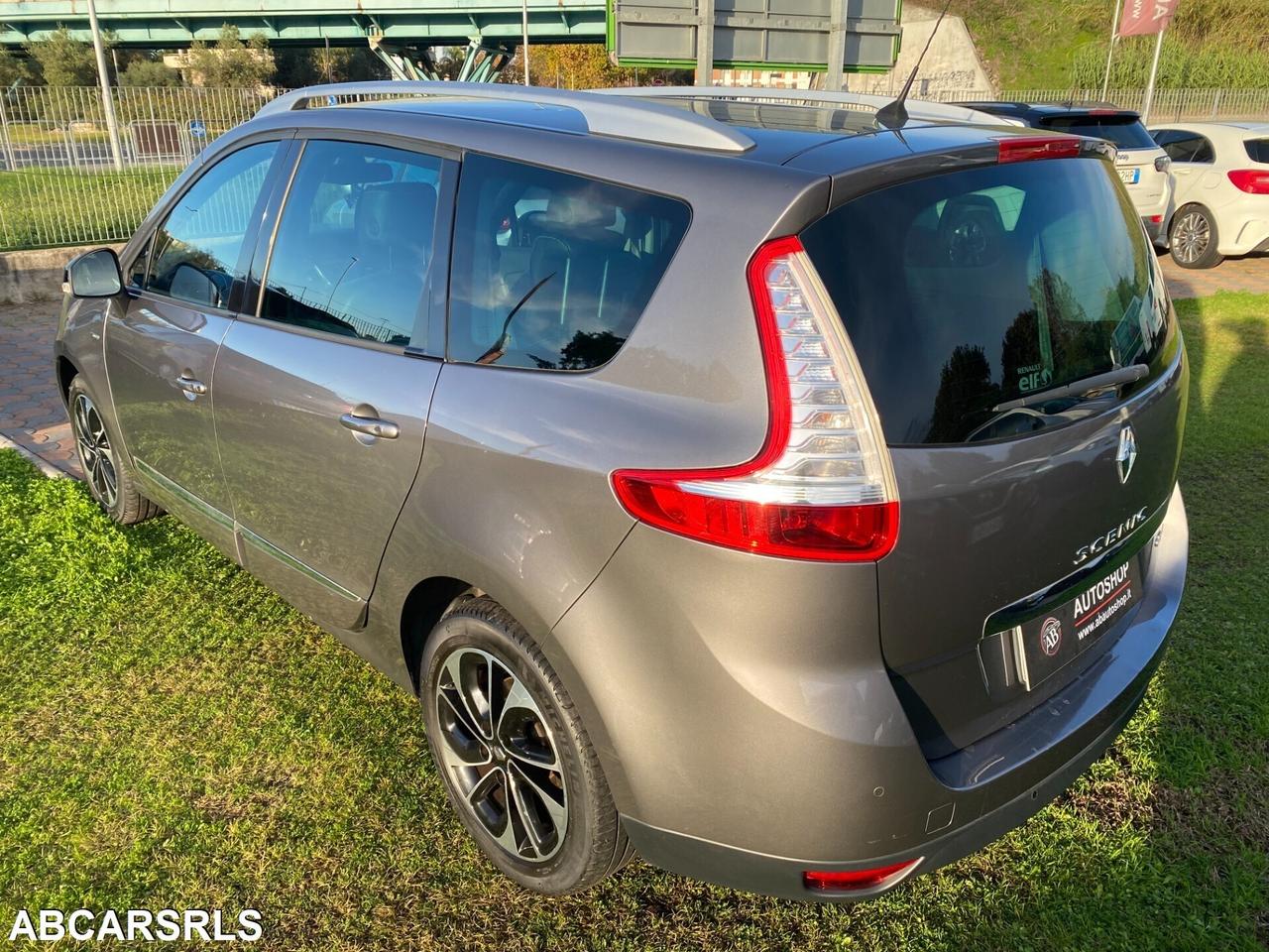 RENAULT - Grand Scénic - dCi 8V 110 CV EDC