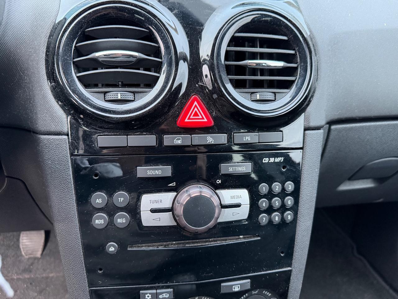 Opel Corsa 1.2 5 porte Edition