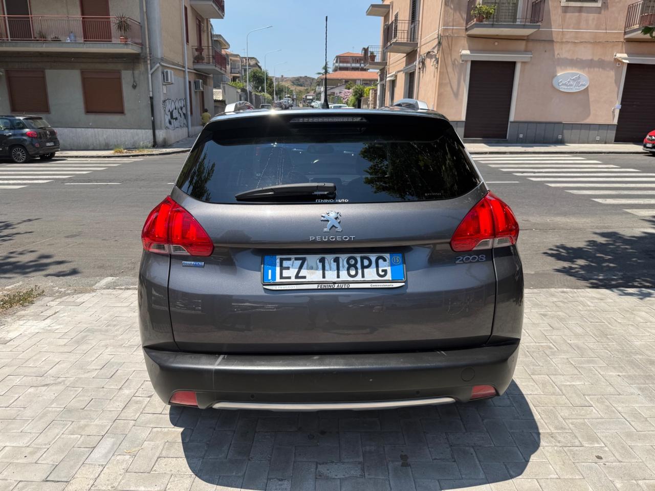 Peugeot 2008 BlueHDi 120 S&S Black Matt