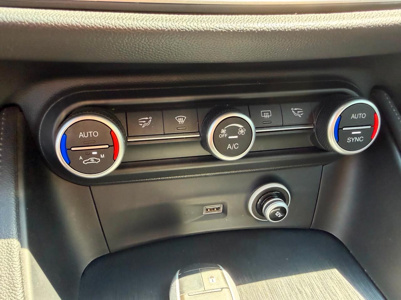 Alfa Romeo Stelvio 2.2 Turbodiesel 190 CV AT8 RWD Business