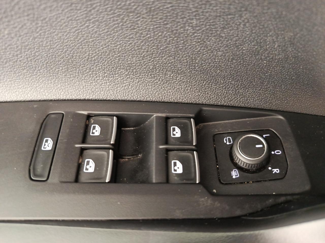 VOLKSWAGEN Taigo - Taigo 1.0 TSI 110 CV R-Line