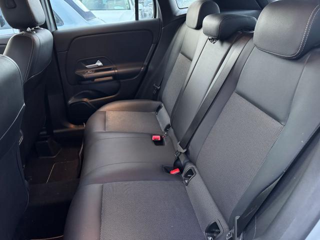 MERCEDES-BENZ GLA 180 Executive Automatic 2.0cc 116cv CAMERA POSTERIORE