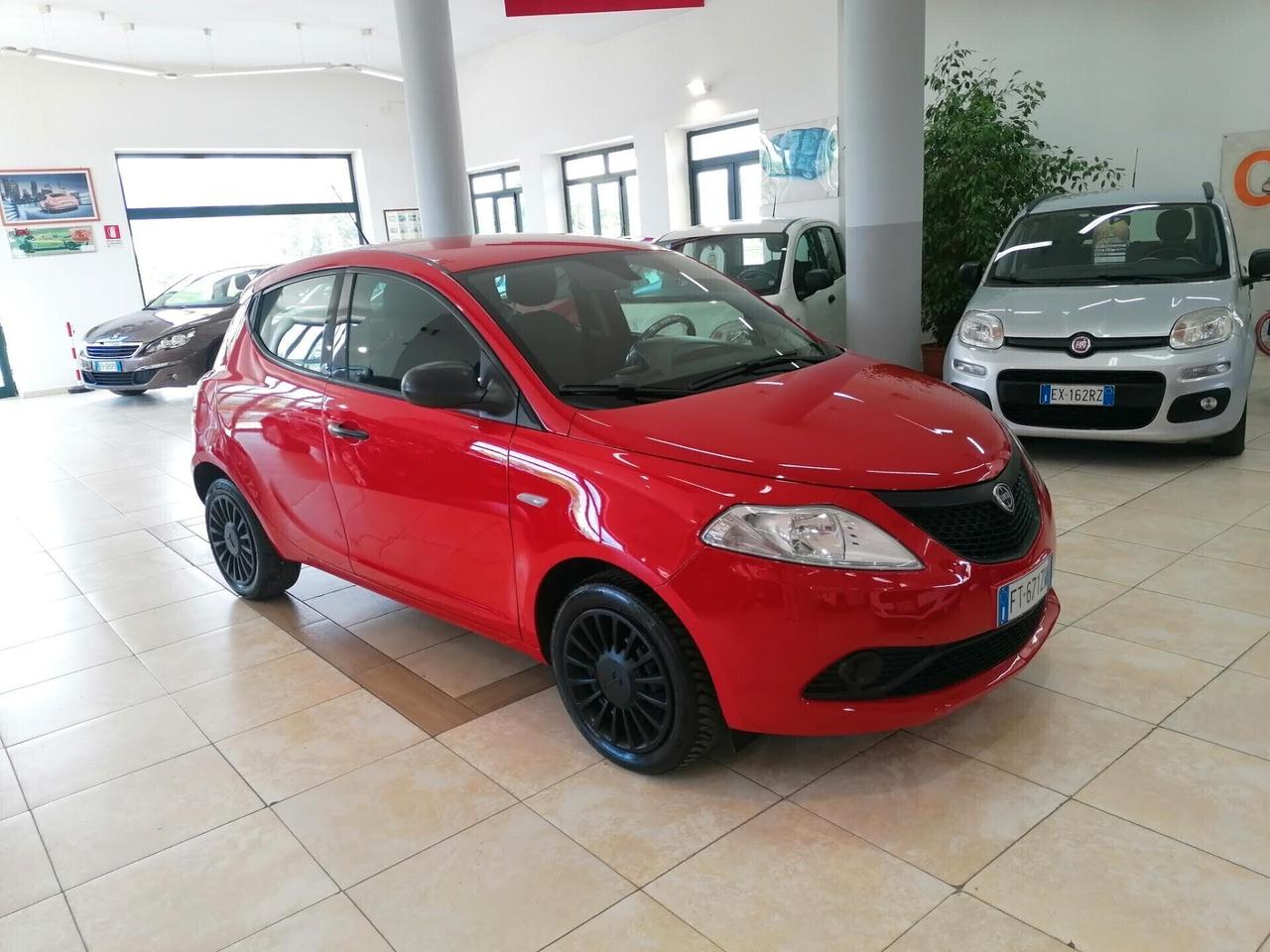 Lancia Ypsilon 1.2 5P Elefantino Blu - Neopatentati