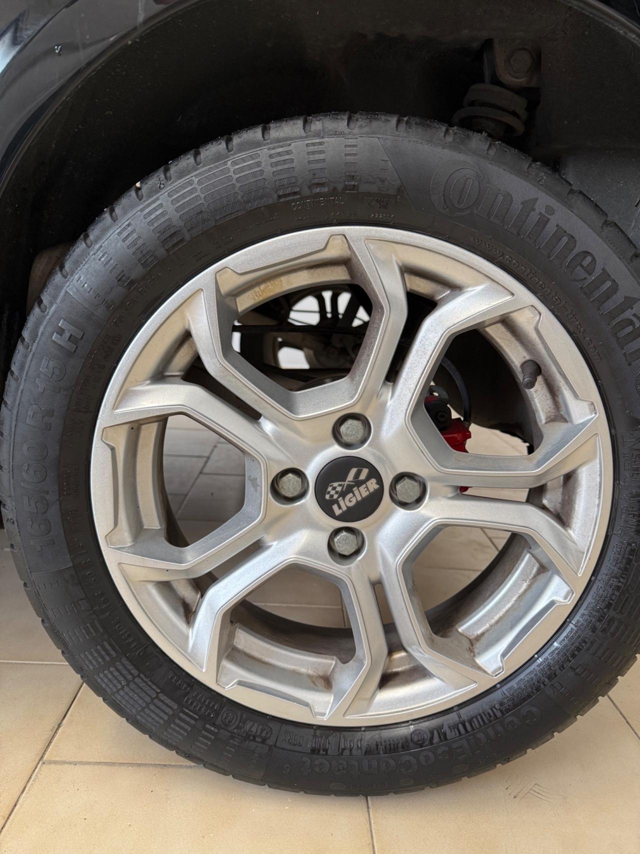 Ligier JS JS50 Progress Young Color