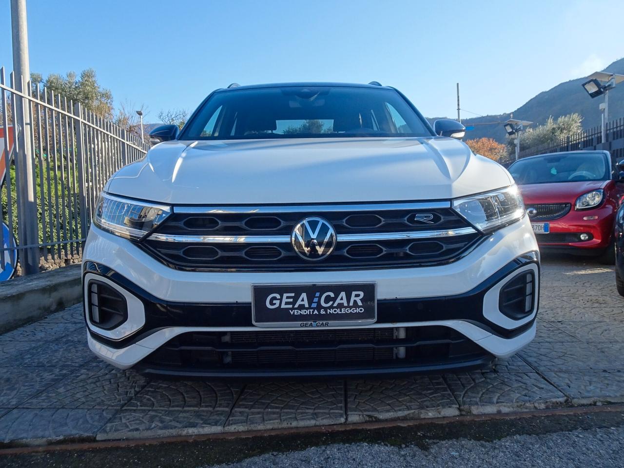 VOLKSWAGEN T-ROC R-LINE