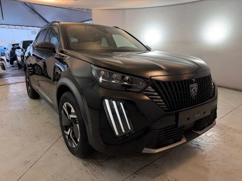 PEUGEOT 2008 GT Hybrid 136 e-DCS6