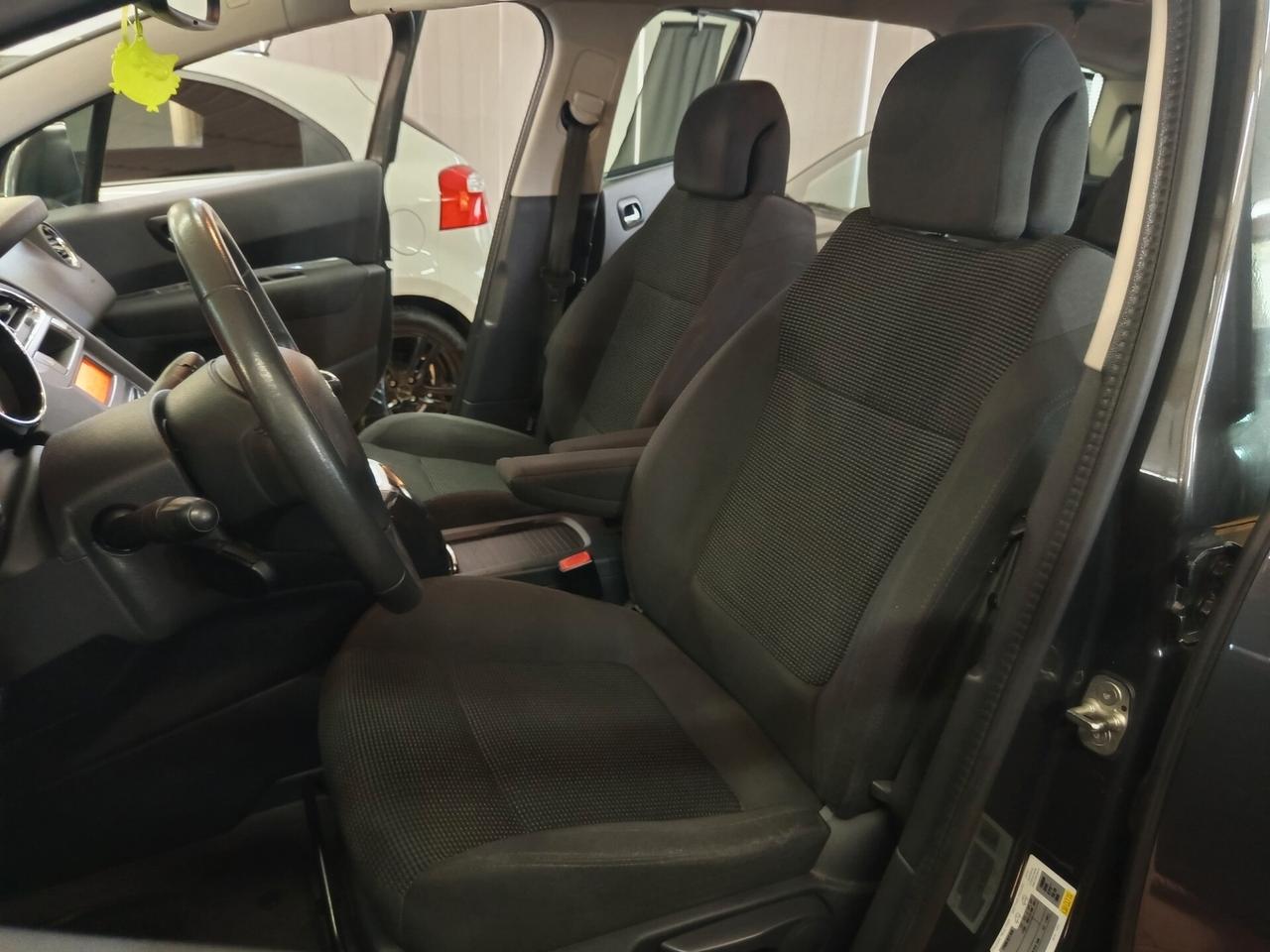 Peugeot 5008 1.6 diesel, 7 posti, 163 Mila chilometri