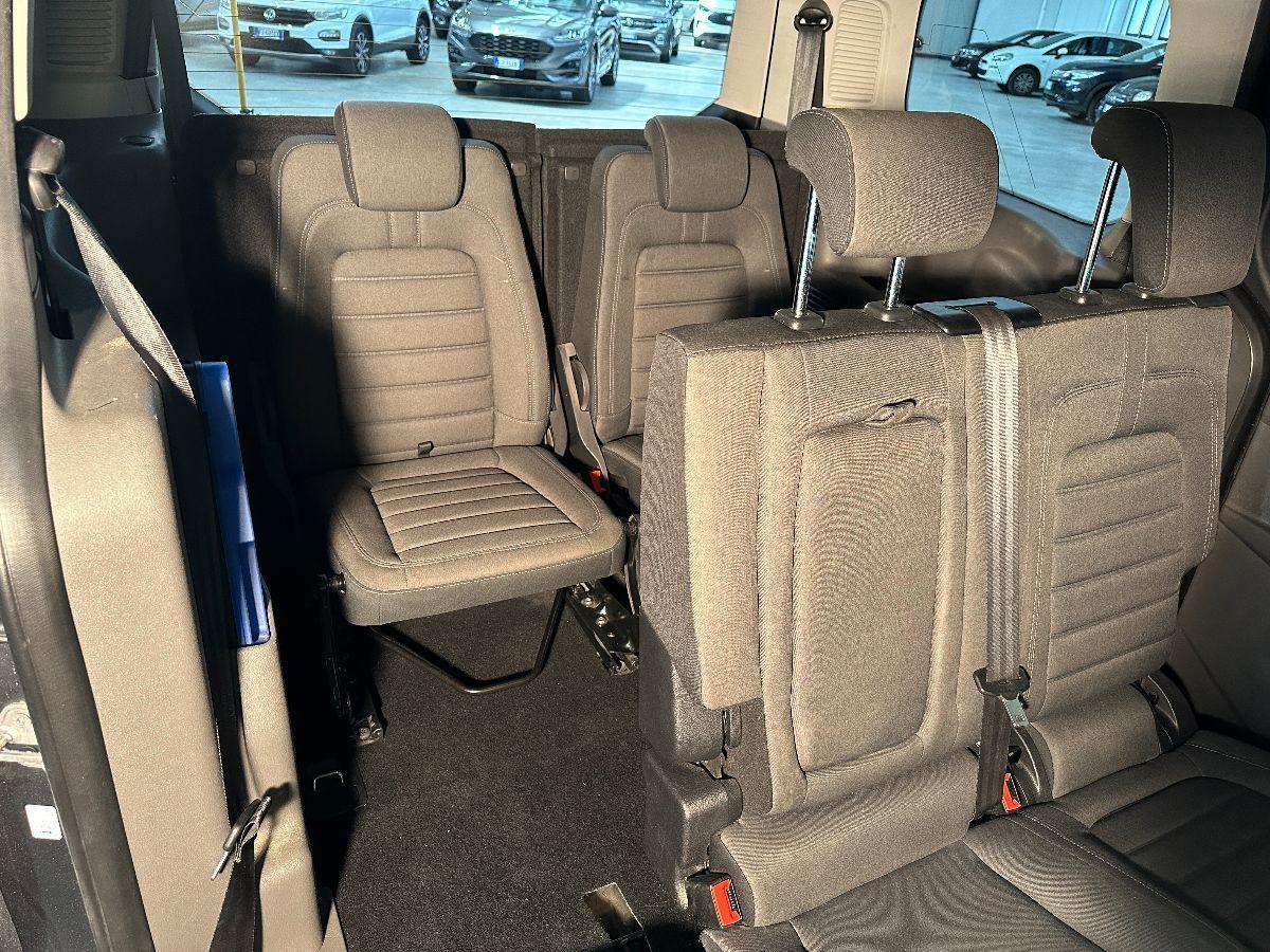 FORD Tourneo Connect Gran 1.5 TDCi 120CV Titanium