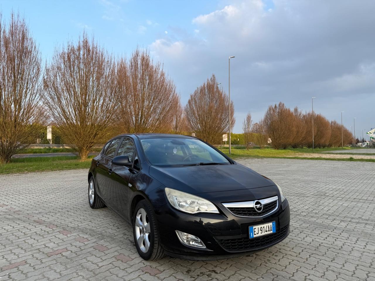 Opel Astra 1.7 CDTI 110CV 5 porte Cosmo