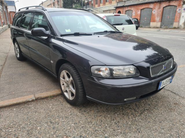 VOLVO V70 2.4 D5 20V cat