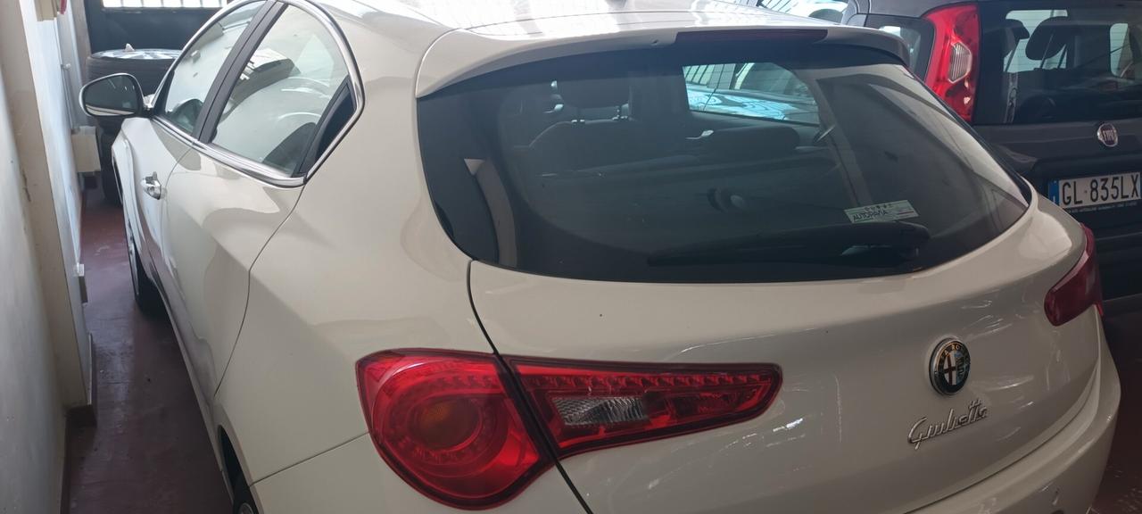 Alfa Romeo Giulietta 1.6 JTDm-2 105 CV Exclusive