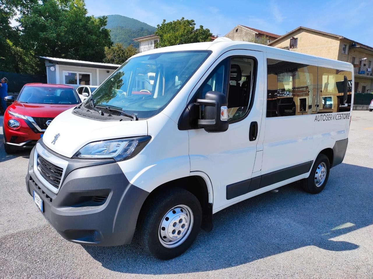 Renault Trafic PASSENGER 9 POSTI X NOLEGGIO