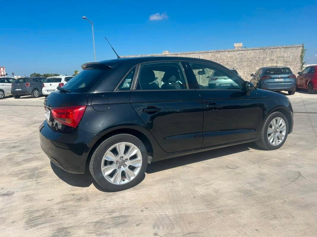 Audi A1 1.6 tdi Attraction 90cv