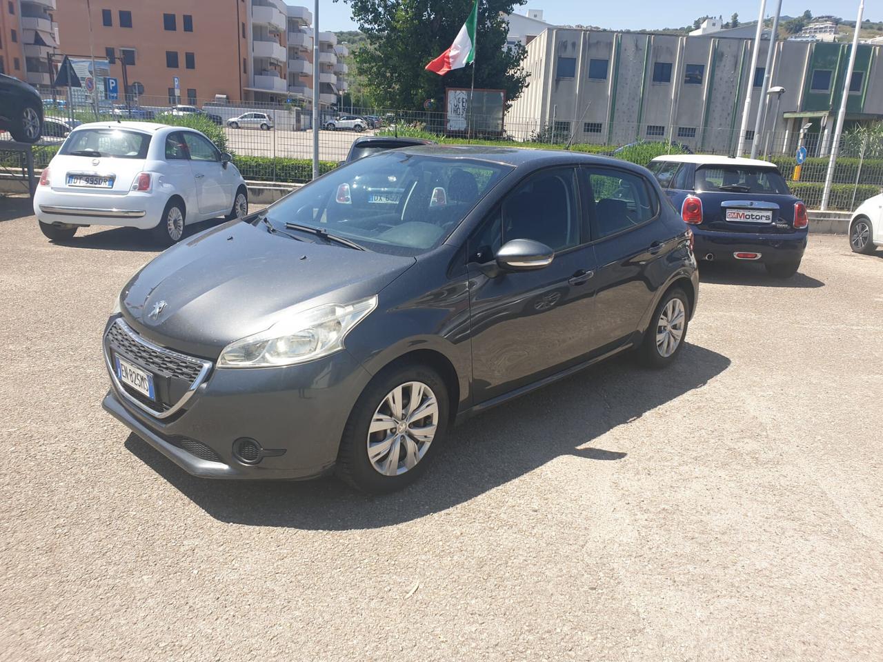 Peugeot 208 1.4 HDi 68 CV 5 porte Access