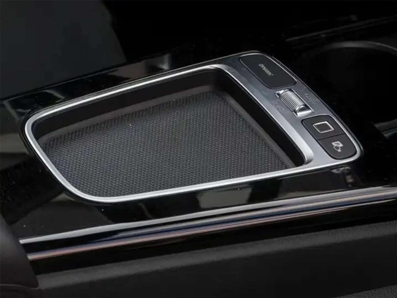 Mercedes-Benz A 250 A 250 Premium AMG 4matic auto/Burmester/Night/19"