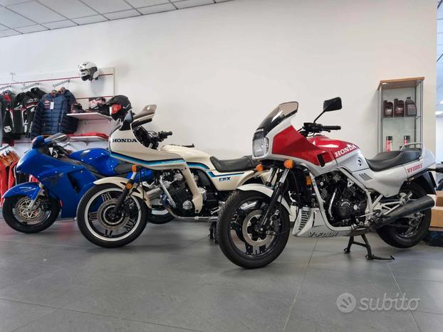 Honda CBR 1100 XX- 23680 KM- 1999