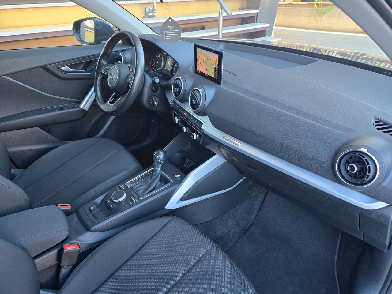 Audi Q2 30 TDI S tronic Business