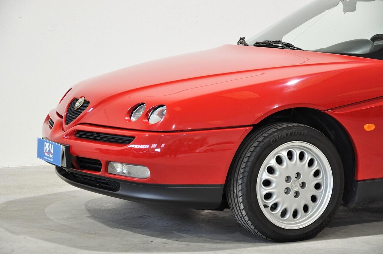 Alfa Romeo Spider 2.0i 16V Twin Spark cat