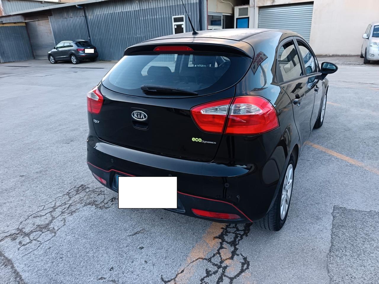 Kia Rio 1.1 CRDi km 145000 Ok neopatentati