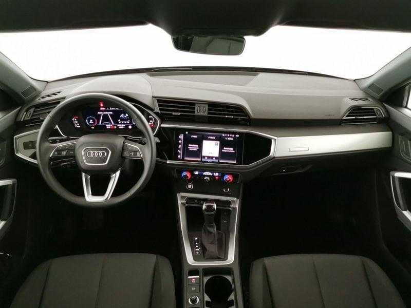 Audi Q3 II 2018 35 2.0 tdi Identity Black s-tronic